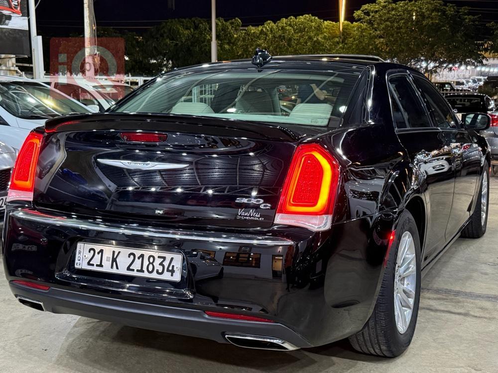 كرايسلر 300